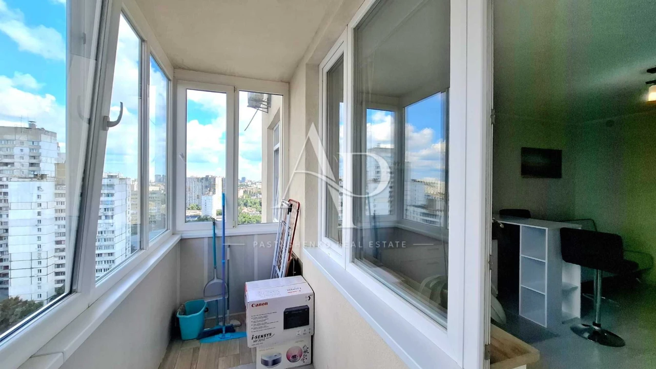 No commission % Sale of a modern studio apartment with renovation in n