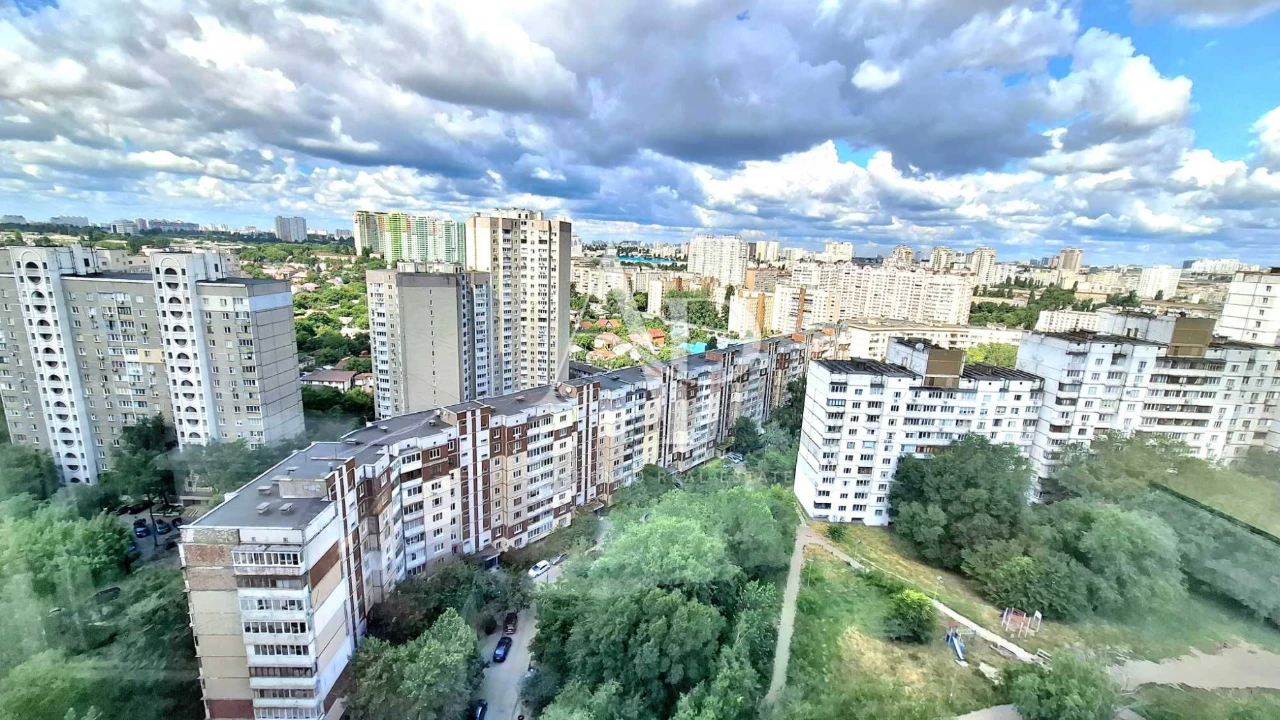 No commission % Sale of a modern studio apartment with renovation in n