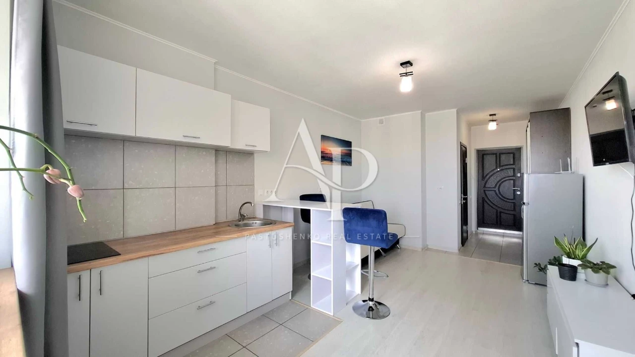 No commission % Sale of a modern studio apartment with renovation in n