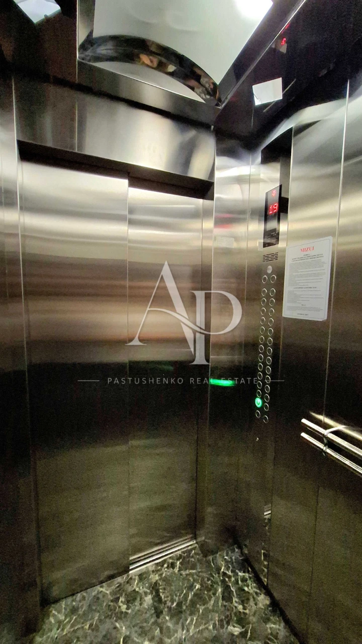 No commission % Sale of a modern studio apartment with renovation in n