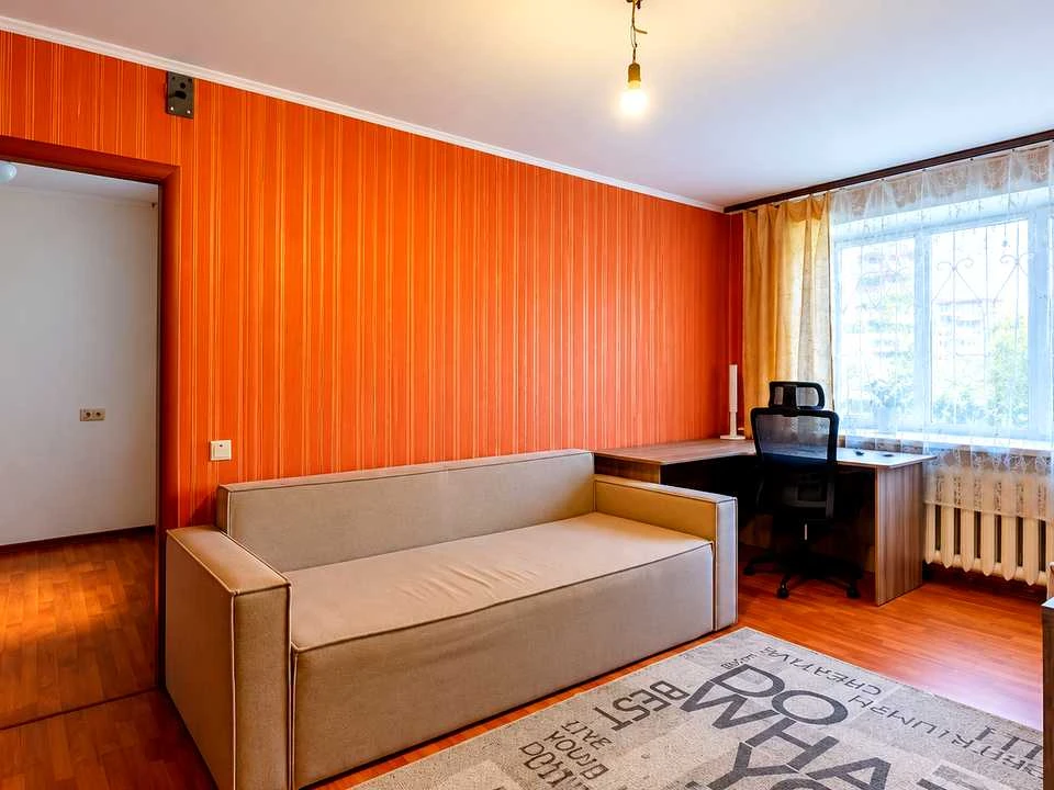Apartment. Kyiv, Kharkiv Street