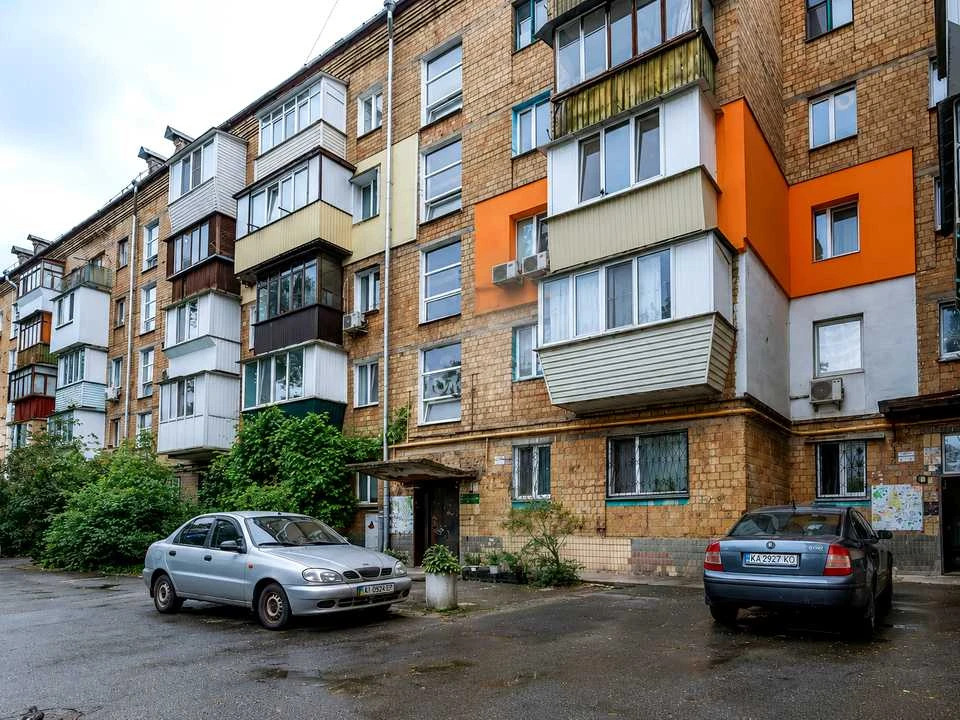 Apartment. Kyiv, Kharkiv Street
