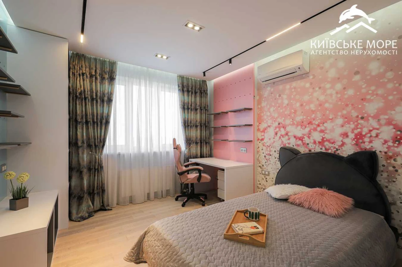 Продаж 5-кімнатного апартаменту 168 м², Воскресенская ул., 18