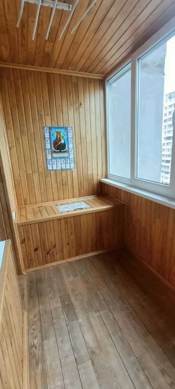 3-bedroom apartment for sale on Almatinskaya Street