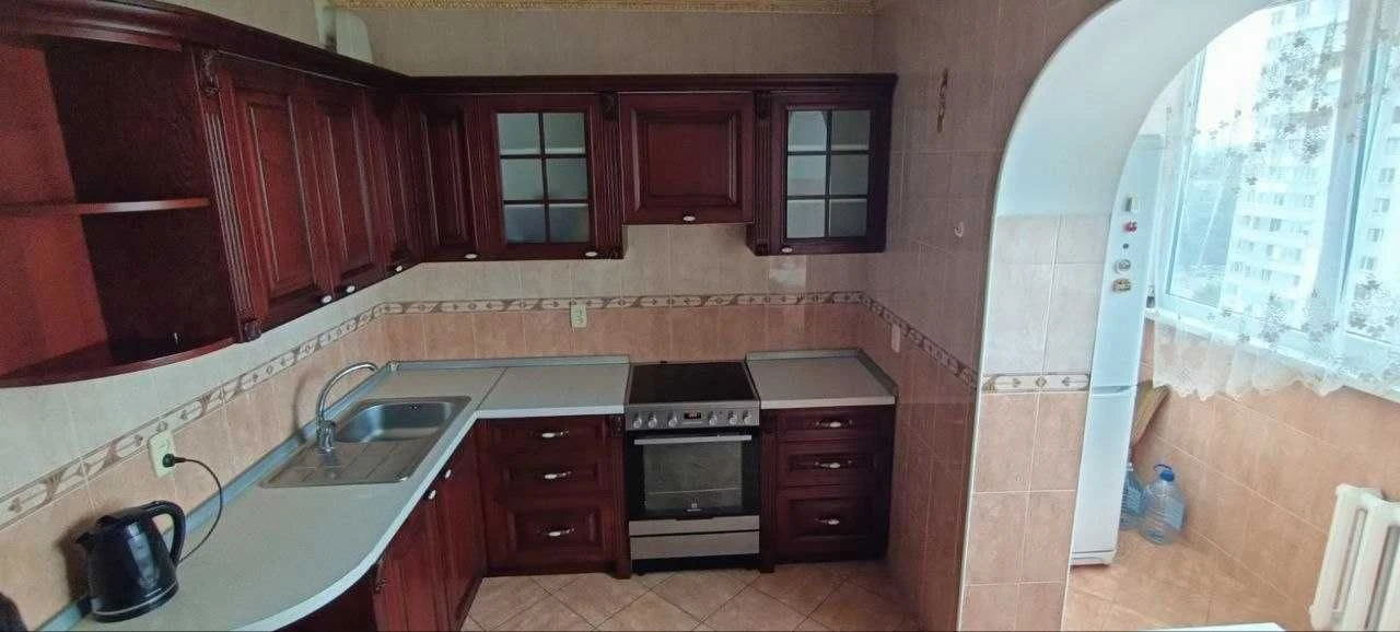 3-bedroom apartment for sale on Almatinskaya Street