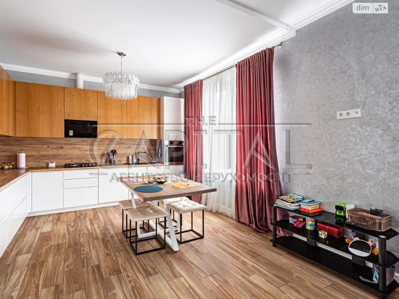 Long-Term Rent - House in Zhuliany