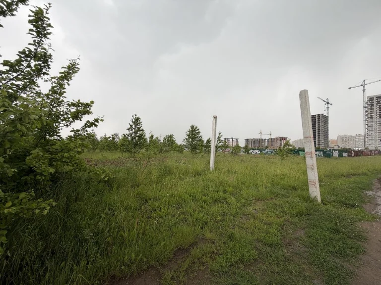 Sale of land plot for multi-apartment construction