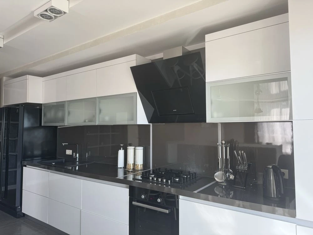 Sale of a 2-bedroom apartment in the city center on Mazepa Street