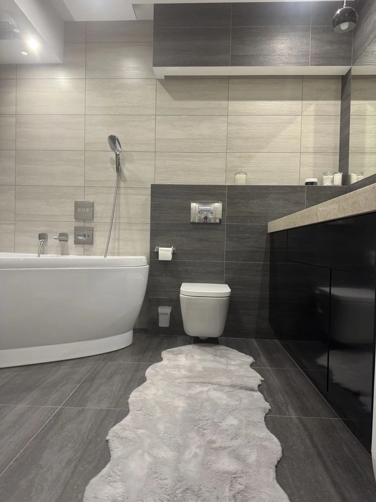Sale of a 2-bedroom apartment in the city center on Mazepa Street