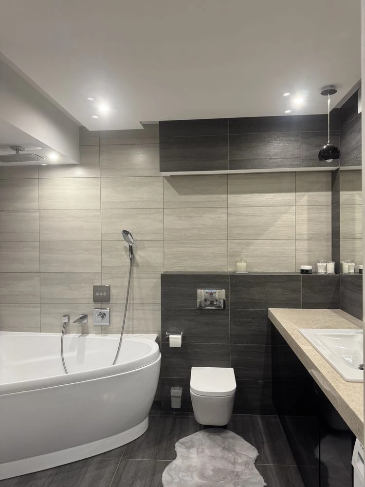 Sale of a 2-bedroom apartment in the city center on Mazepa Street