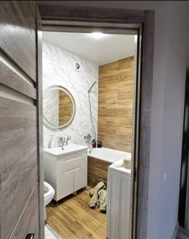 For Sale: 1-Bedroom Apartment on Vystavka