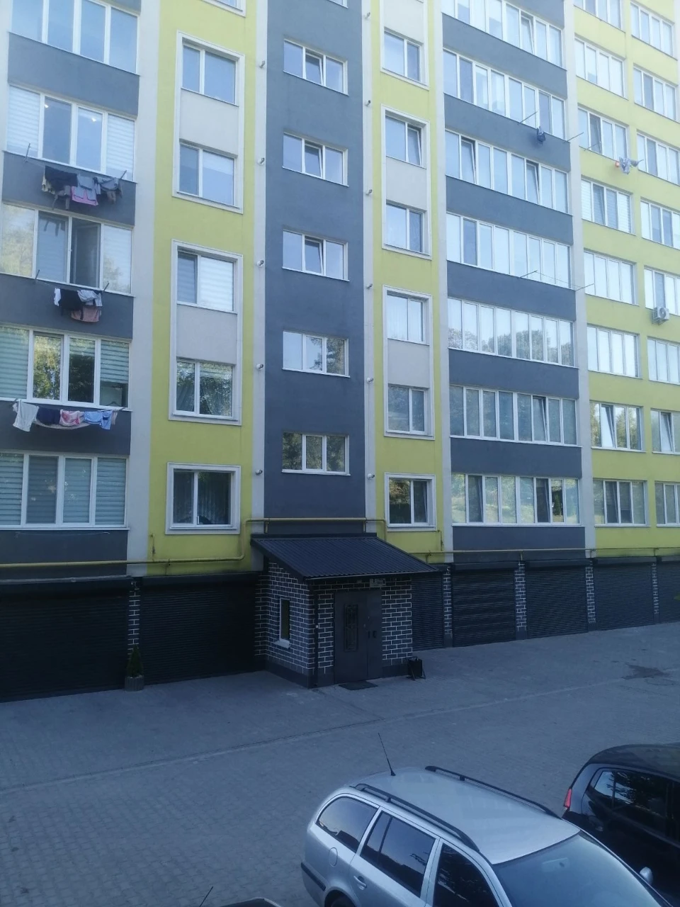 For Sale: 1-Bedroom Apartment on Vystavka