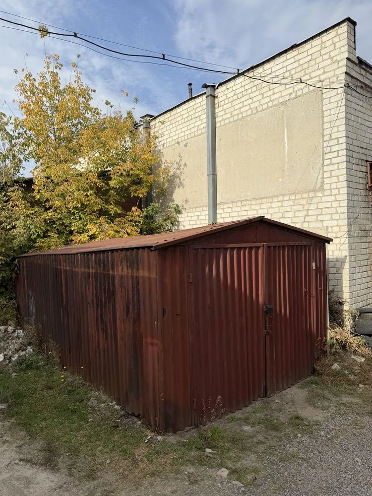 Продам гараж металевий