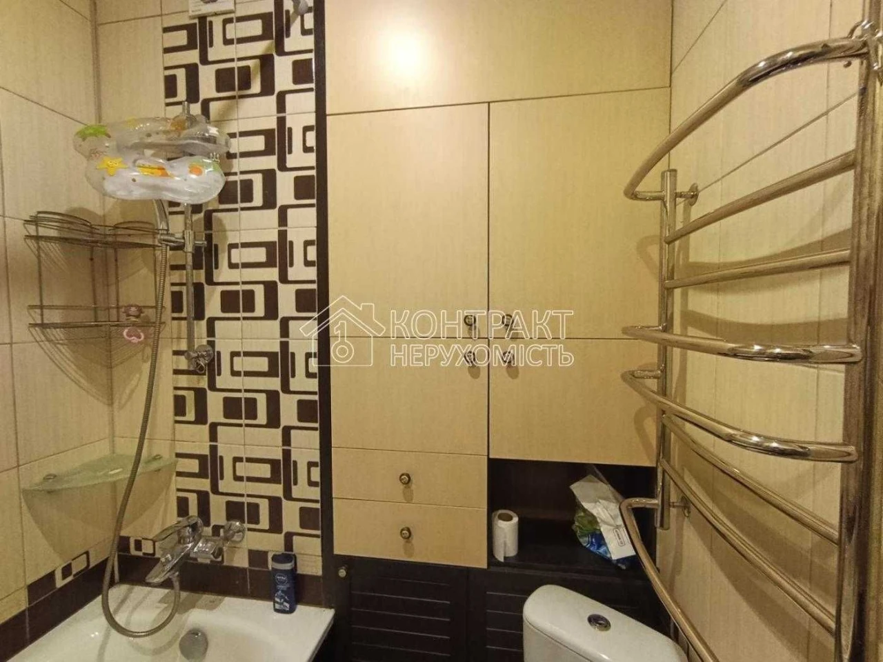 Продаж  2к  квартири сталінка метроХолодна  Гора