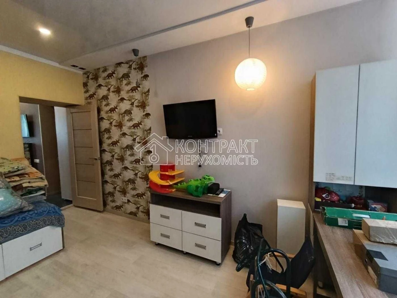 Продаж  2к  квартири сталінка метроХолодна  Гора