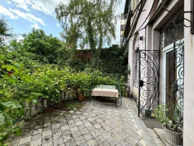 For sale, near the center of Lviv: unique apartment 154 sq.m. with