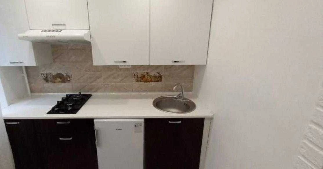 For Sale: 1-bedroom apartment at 606 m/r