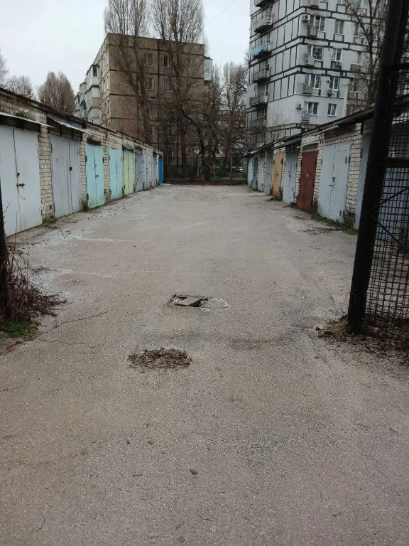Продам кирпичный гараж с подвалом, Араратская, Днепр