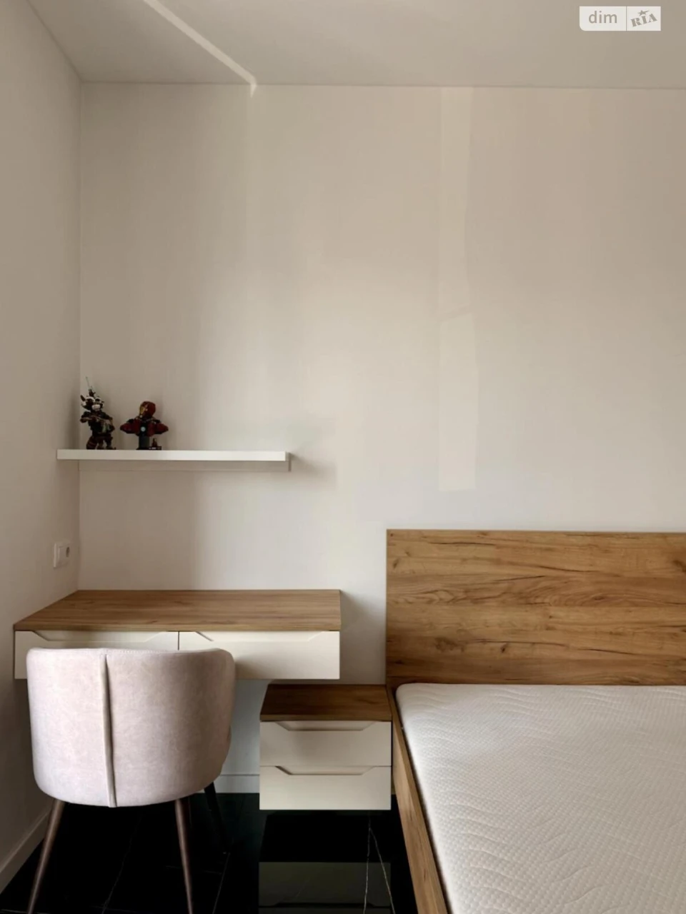 Long-Term Rental Apartment Podilsky