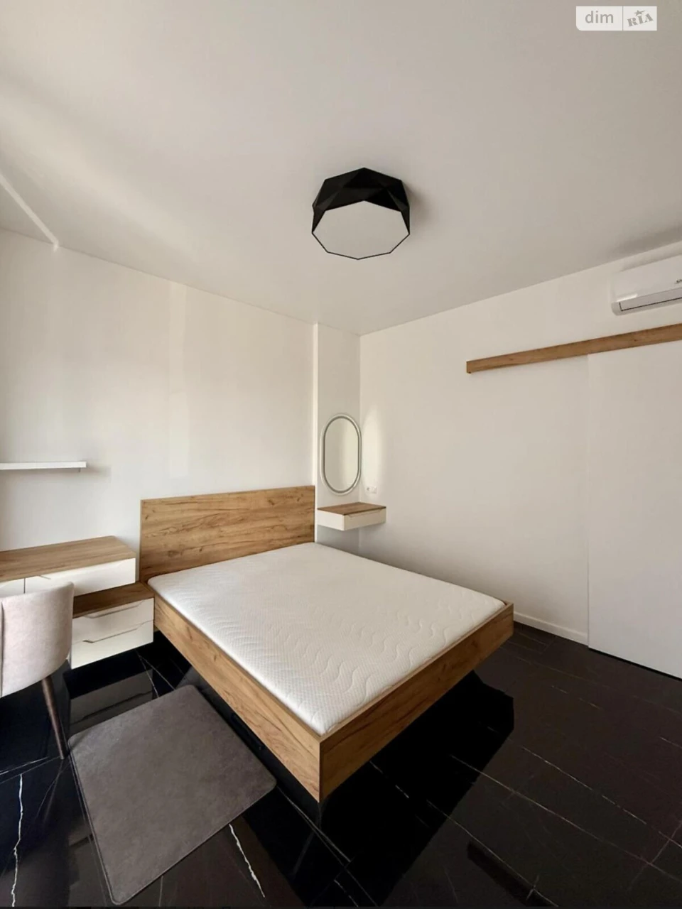 Long-Term Rental Apartment Podilsky