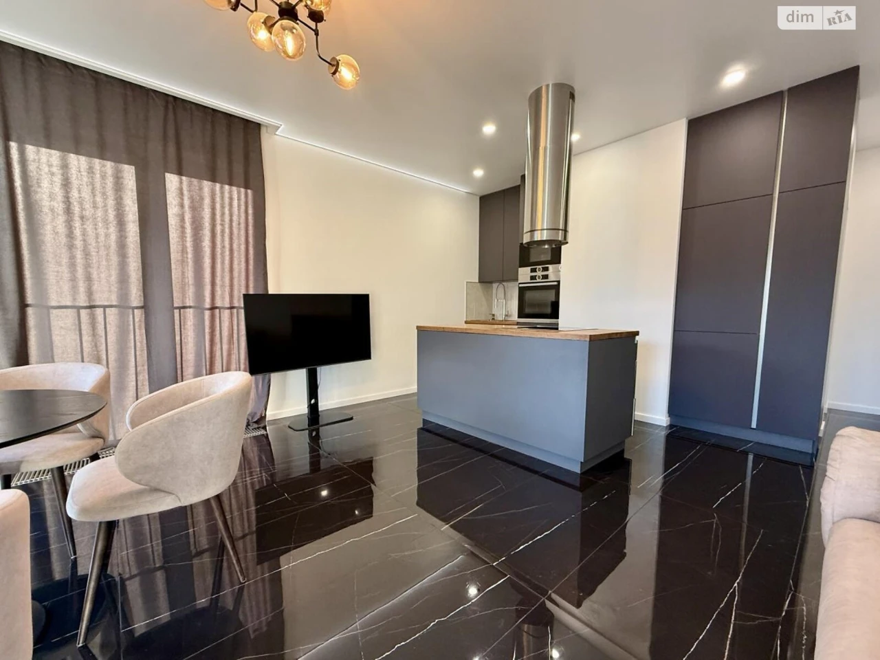 Long-Term Rental Apartment Podilsky