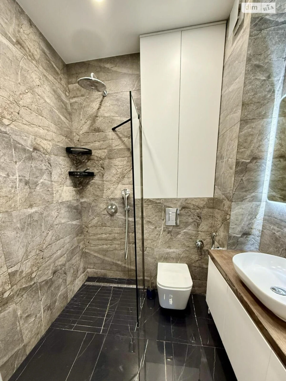 Long-Term Rental Apartment Podilsky