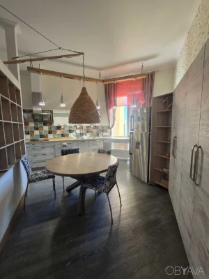 4-комнатная квартира, 150.00 кв.м