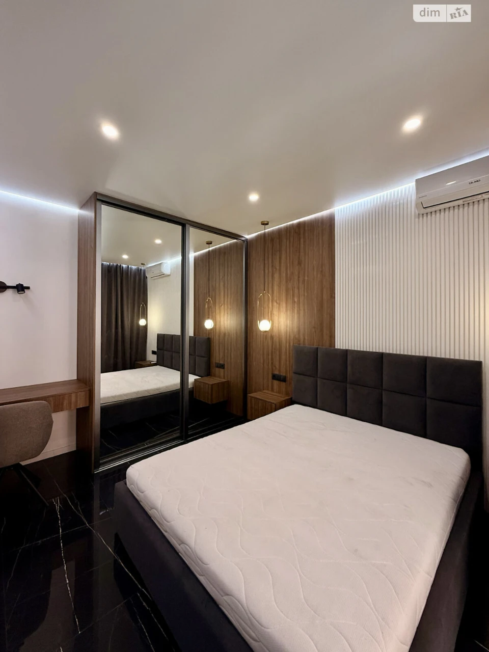 Long-Term Rental Apartment, Podilsky District