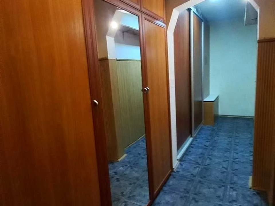 Квартира. Київ, Героїв полку "Азов" вул.