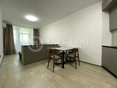 Apartment. Kyiv, Beryesteys'kyi Prospect.