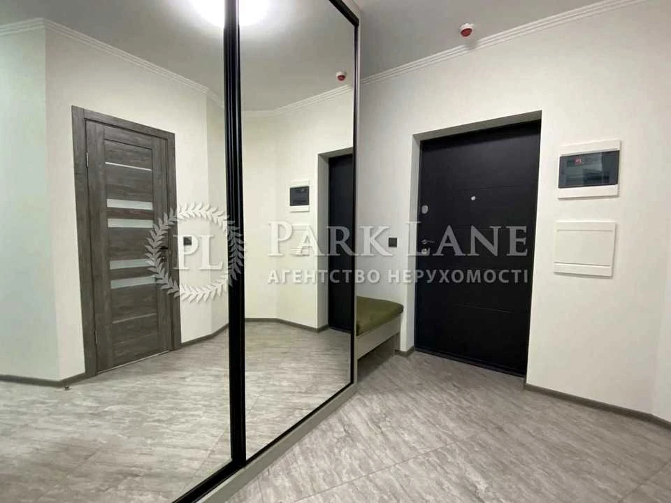 Apartment. Kyiv, Beryesteys'kyi Prospect.