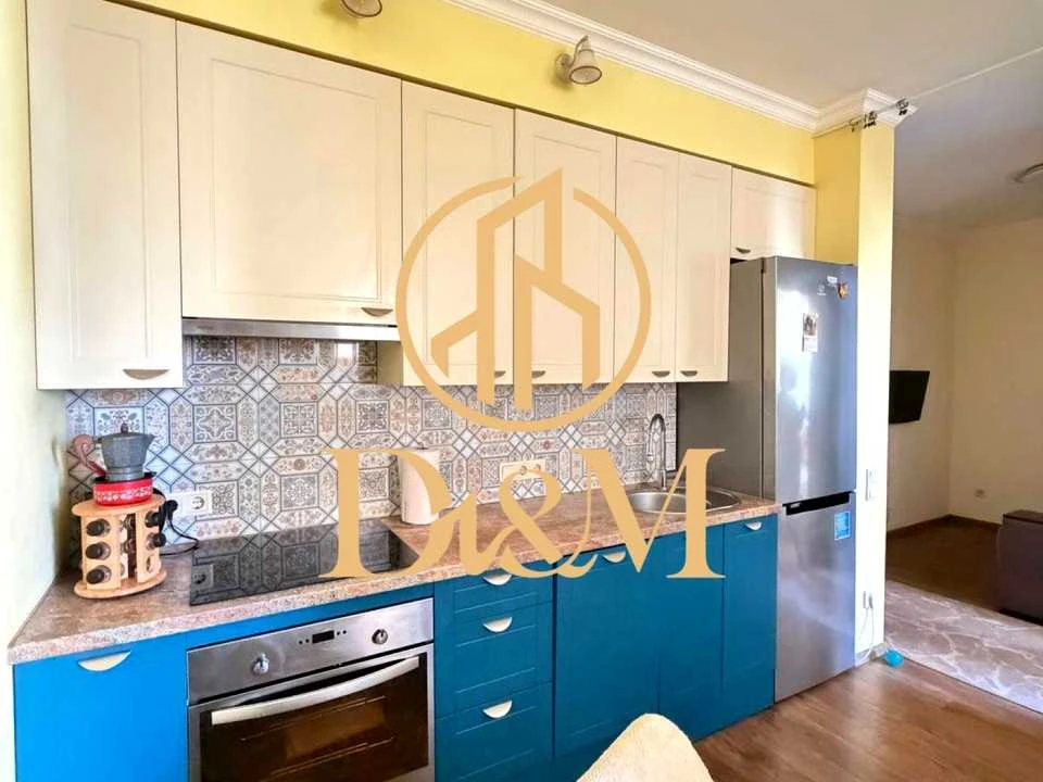 Apartment. Voskresenskaya st., Kyiv