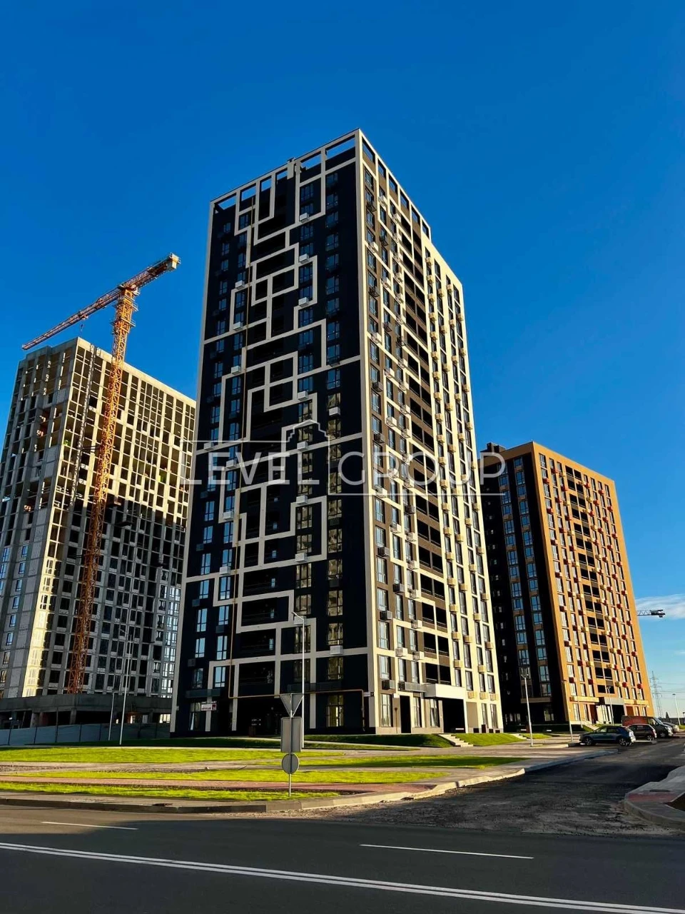 Продаж 3-кімнатної квартири в ЖК Варшавський 4,  будинок 12.