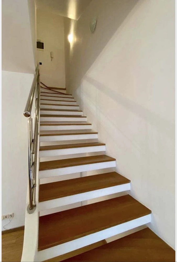 Apartment for Sale 4K, corner of Taras Shevchenko Street 13/21, near Maidan Nezalezhnosti metro station