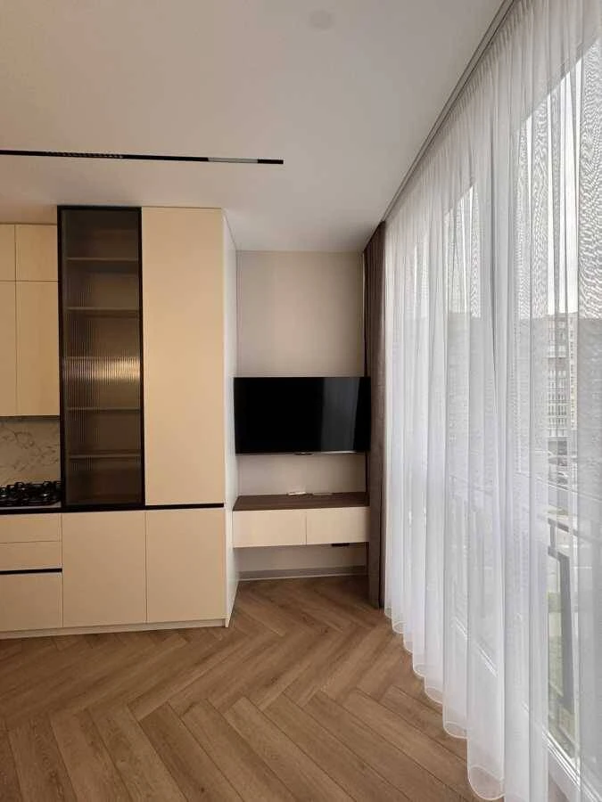 For Sale: 2-bedroom apartment, Kyiv, Holosiiv, Metrologichna Street