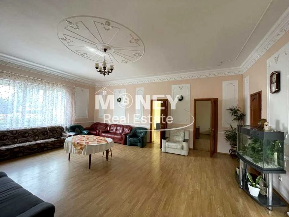 House. Bikovsky, Kyiv.