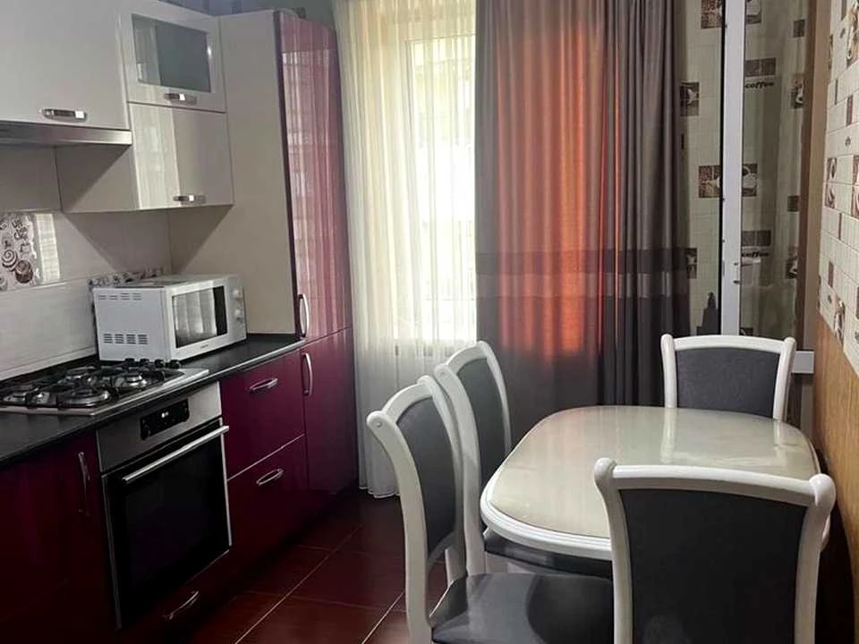 Apartment. Ivano-Frankivsk, Ryn Street