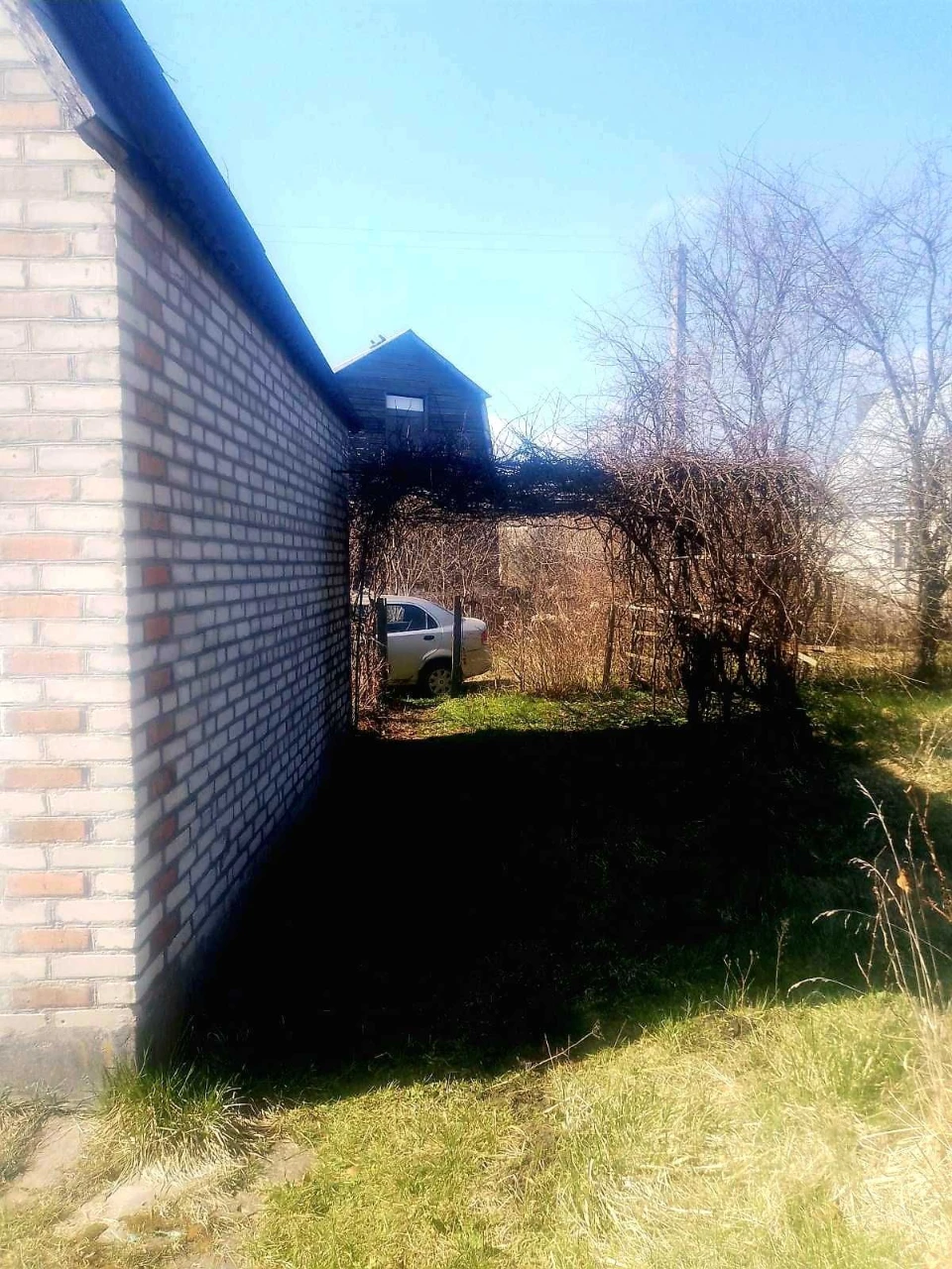 Нерухомість  дачний