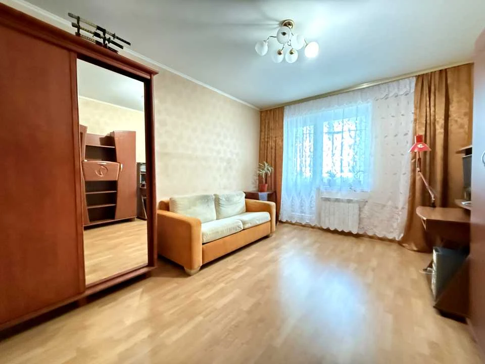 Квартира. Киев, улица Драгомырова