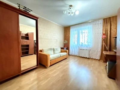 Квартира. Киев, улица Драгомырова