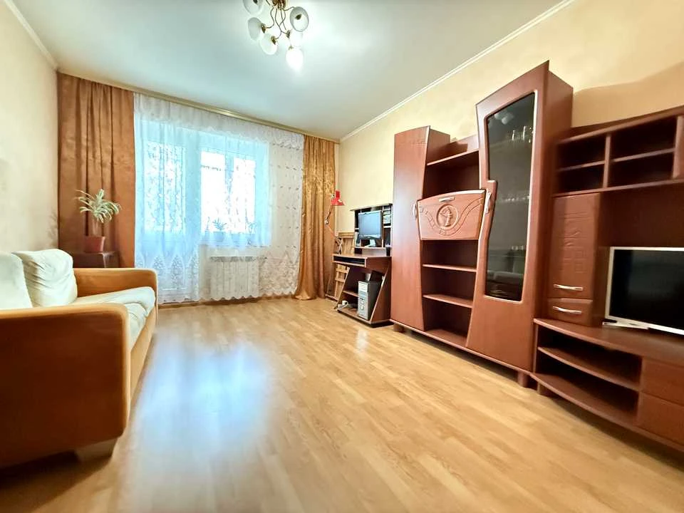 Квартира. Киев, улица Драгомырова