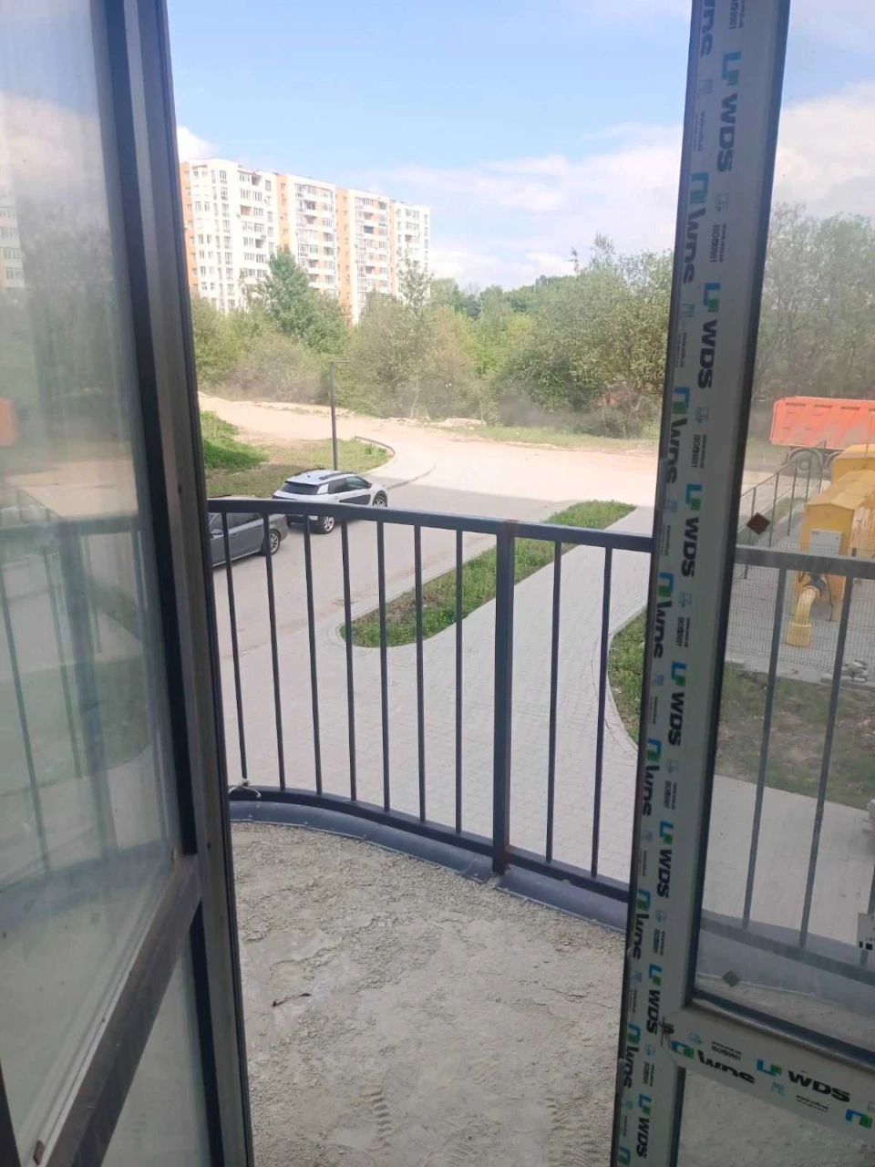 2-room apartment with a large terrace + property ownership