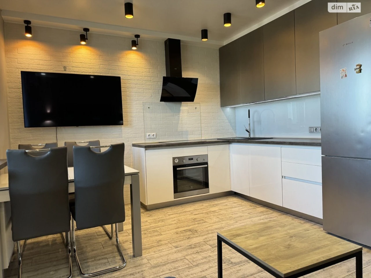 Apartment for Sale, Mostytskyi Massiv