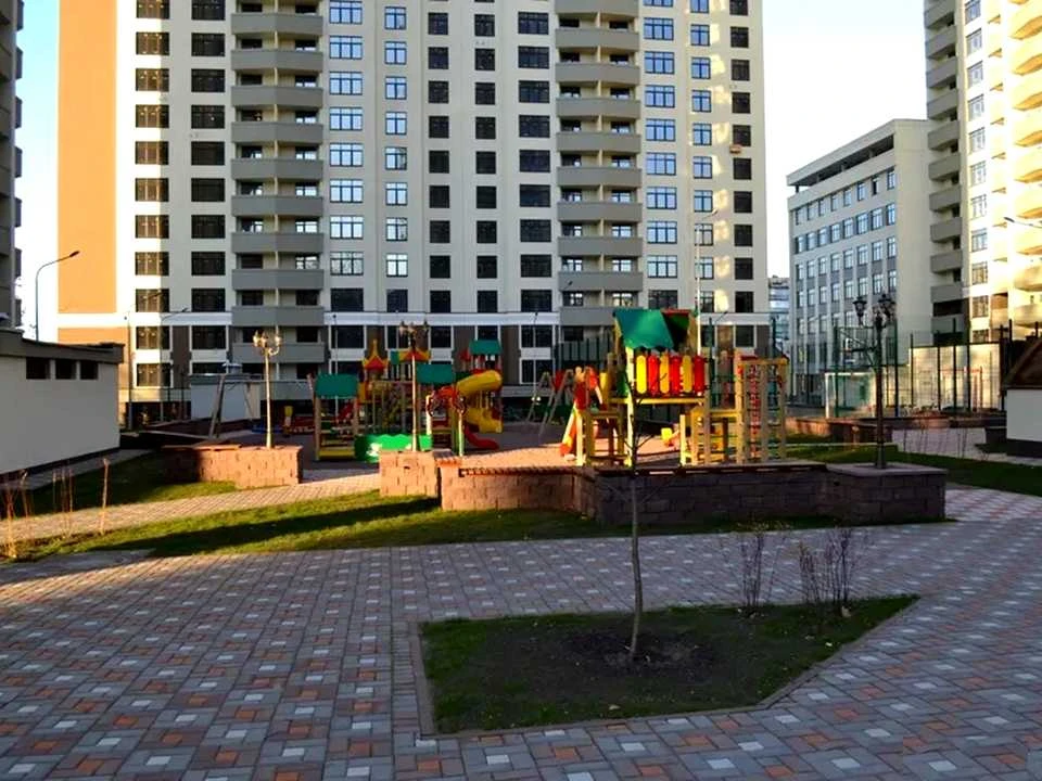 Квартира. Київ, Авіаконструктора Ігоря Сікорського вул.