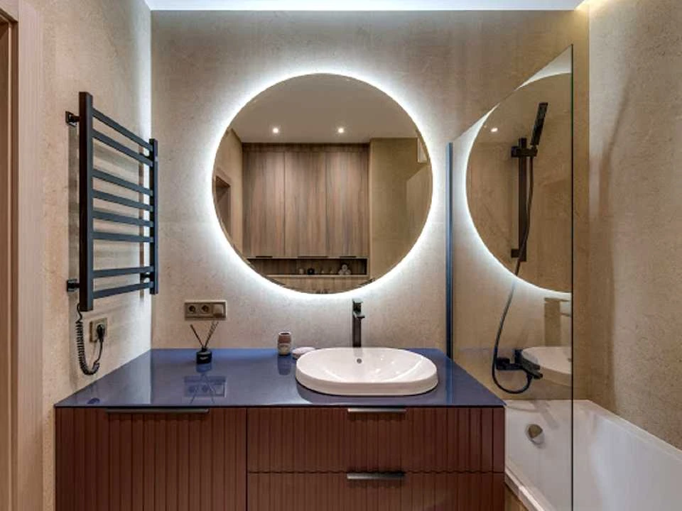 Apartment. Kyiv, Saperne Pole Street.