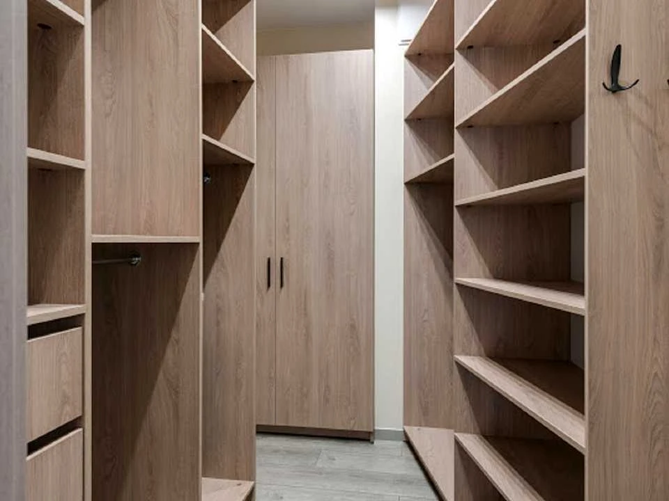 Apartment. Kyiv, Saperne Pole Street.
