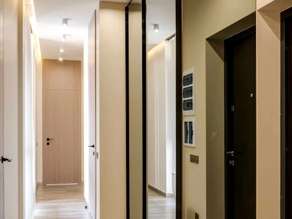 Apartment. Kyiv, Saperne Pole Street.