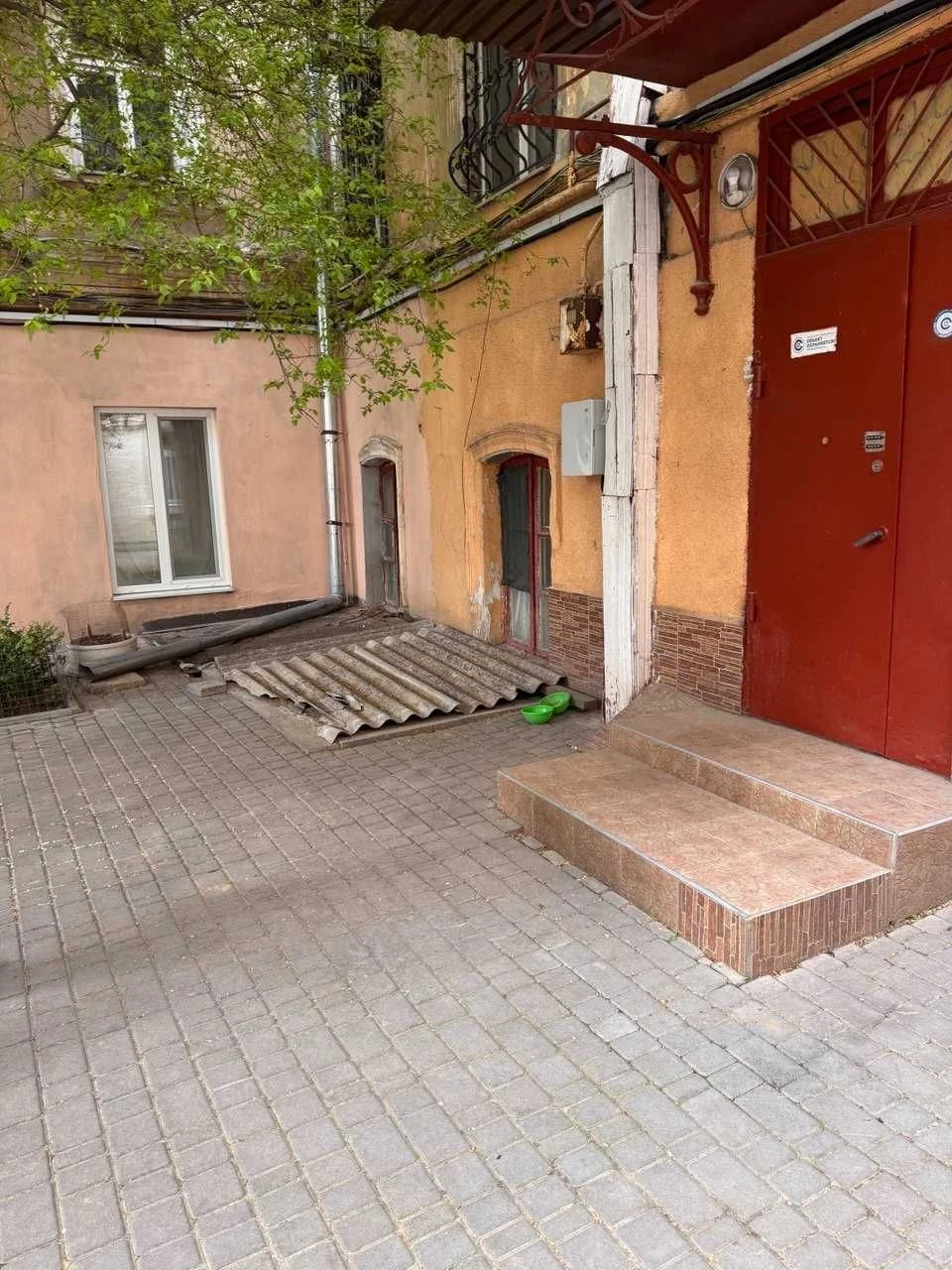 Продам 5-комнатную квартиру в районе Нового рынка