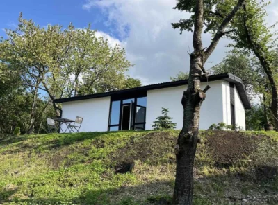2-room apartment in a building + 9 acres of land