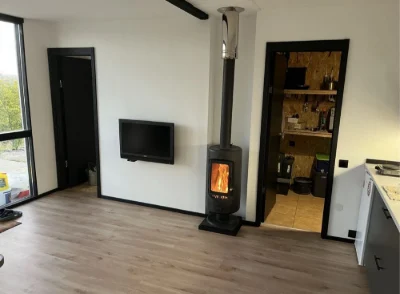2-room apartment in a building + 9 acres of land